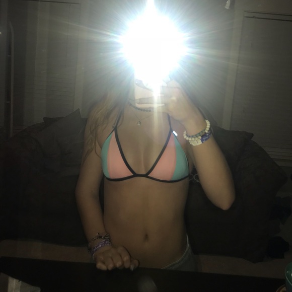 VICTORIA’S SECRET BATHING SUIT - Picture 1 of 2